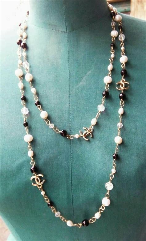 collana perle nere chanel|Chanel collane.